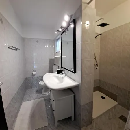 Mari Διαμέρισμα *