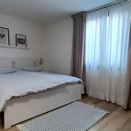 Mari Novigrad Istria