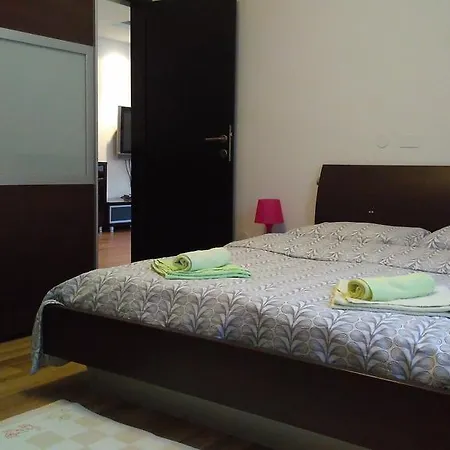 Διαμέρισμα Mari *