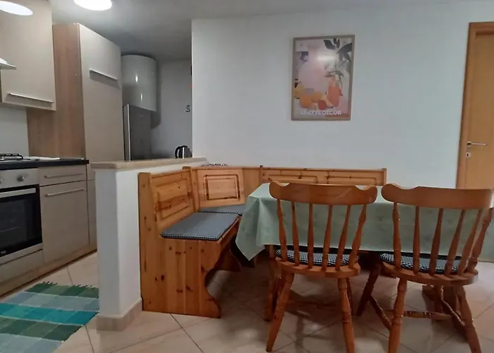 Mari Novigrad Istria