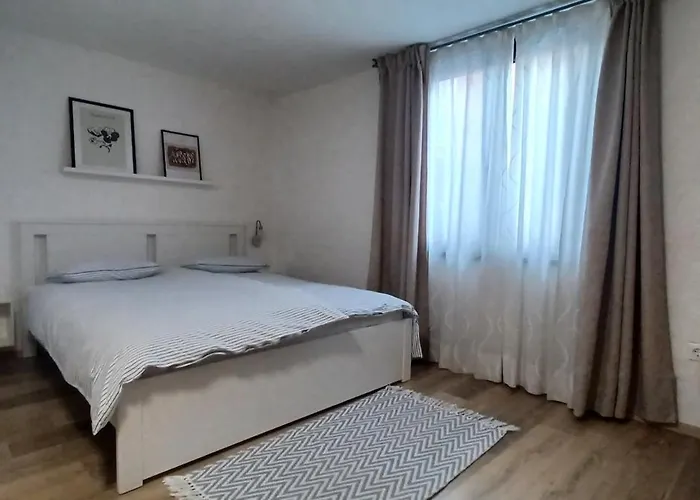 Mari Novigrad Istria