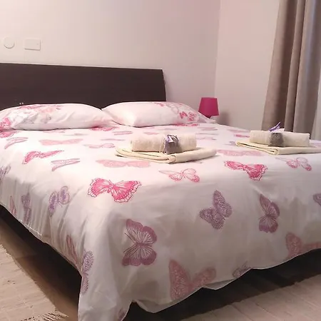 Mari Apartman *
