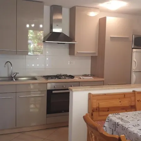 Mari * Novigrad Istria